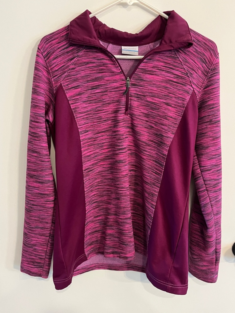Women’s size medium Columbia Athletic Thermal Long Sleeve Activewear pullover